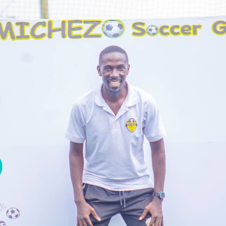 Coach Micheal Elivs